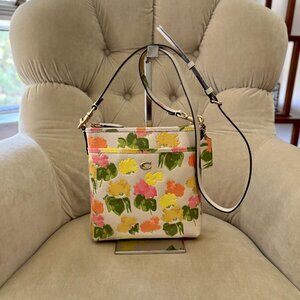 NEW Auth COACH Iconic KITT CC556 Watercolor Floral Print Crossbody Bag